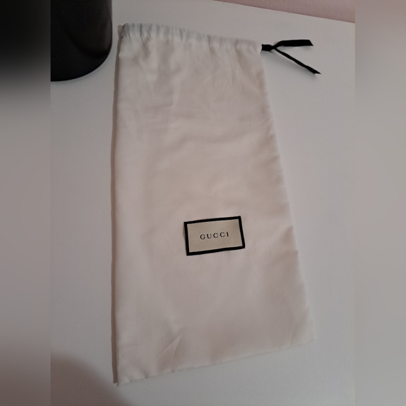 GUCCI Dustbag, Ivory colored, Satin/Chiffon-like Textile, Black drawstring - Picture 6 of 6